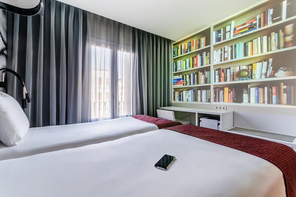 Hotel Bcn Design - Barcelona — Photos 3
